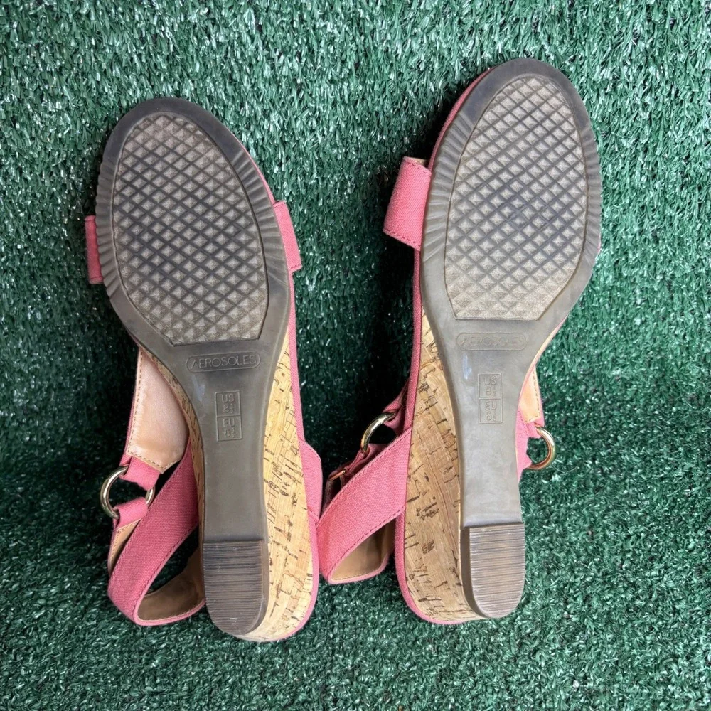 AEROSOLES item you